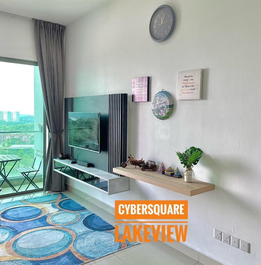 Cybersquare Lakeview With Netflix And Disney Hotstar Cyberjaya Esterno foto
