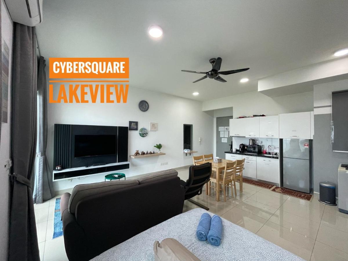 Cybersquare Lakeview With Netflix And Disney Hotstar Cyberjaya Esterno foto