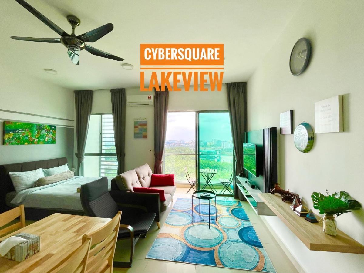 Cybersquare Lakeview With Netflix And Disney Hotstar Cyberjaya Esterno foto